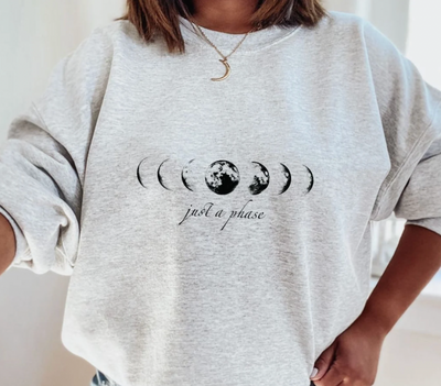 LUNE -  Stylischer Sweater mit individuellem Design