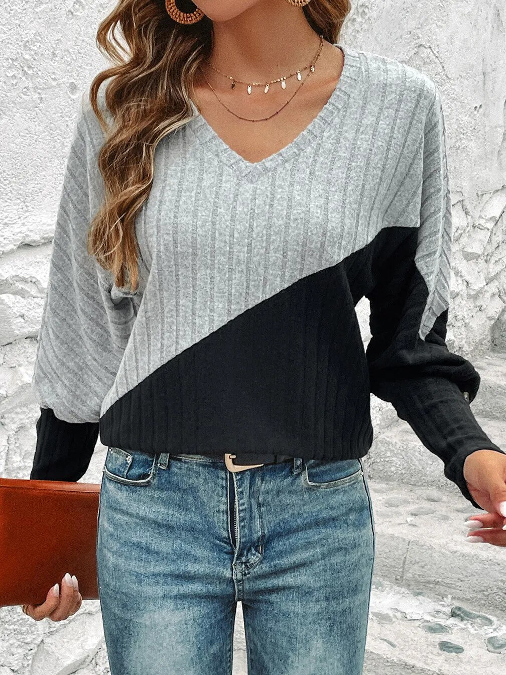 DIDI - Eleganter Pullover mit V-Ausschnitt in Blockfarben