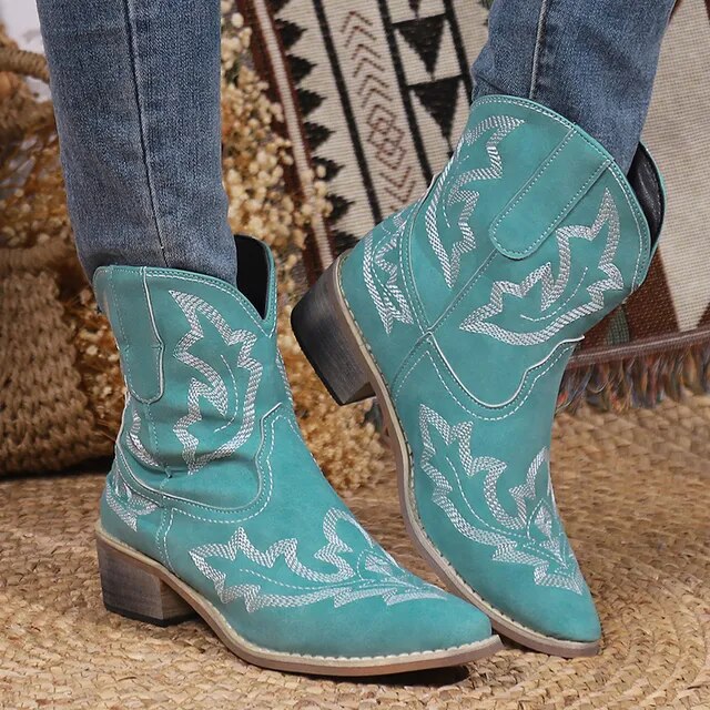 MARTE - Cowboystiefel mit spitzen Zehen und klobigen Absätzen